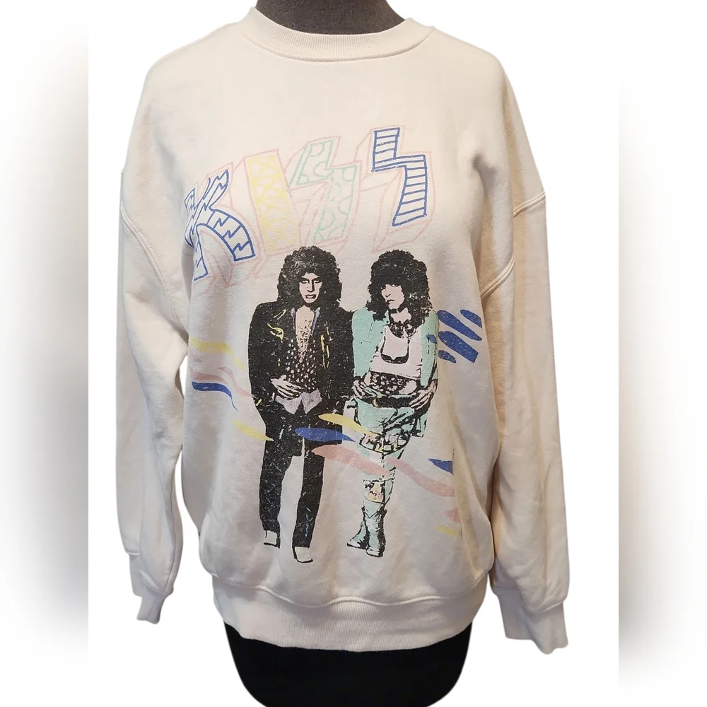 Graphic Print KISS White Sweater S/M - Picture 1 of 13
